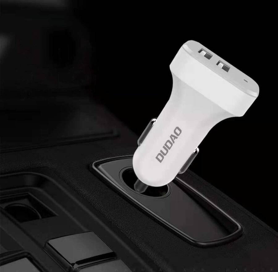 Dudao zestaw samochodowa ładowarka 2x USB 2.4A + kabel przewód USB 3w1 Lightning / Typ C / micro USB biały (R7 white)